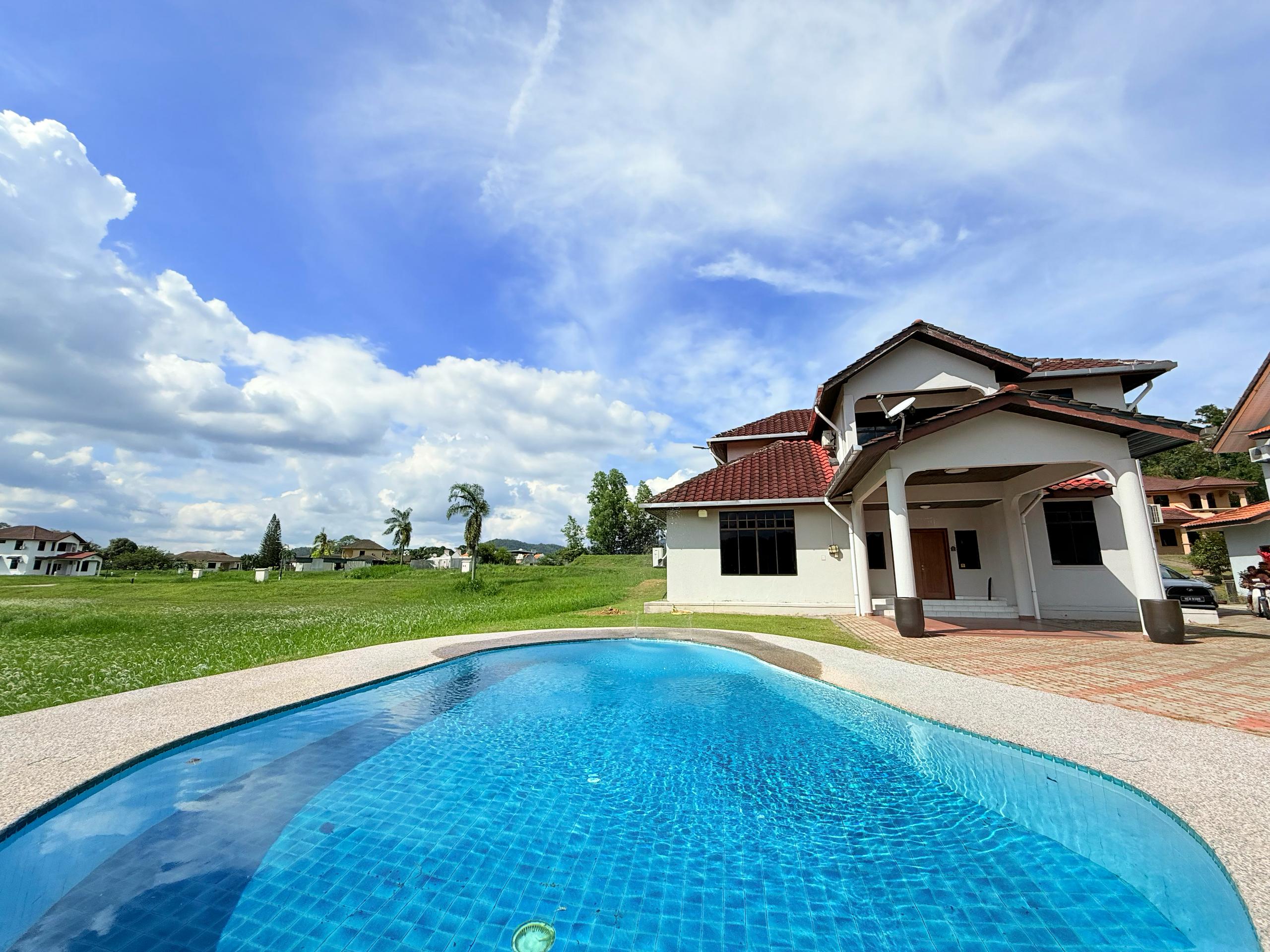 Fong Homestay private homestay with swimming pool at A'Famosa Resort, Melaka