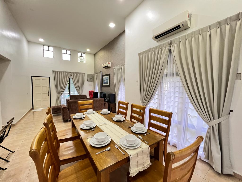 Fong Homestay private homestay with swimming pool at A'Famosa Resort, Melaka