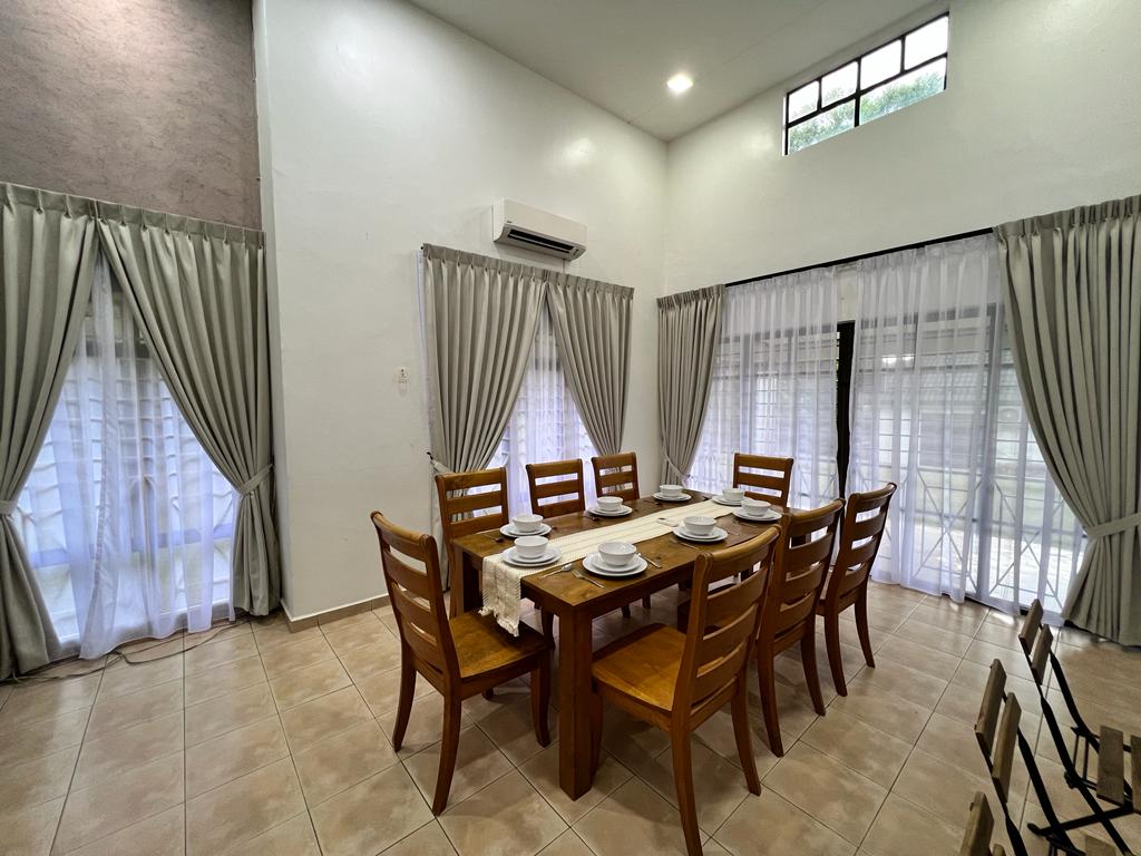 Fong Homestay private homestay with swimming pool at A'Famosa Resort, Melaka
