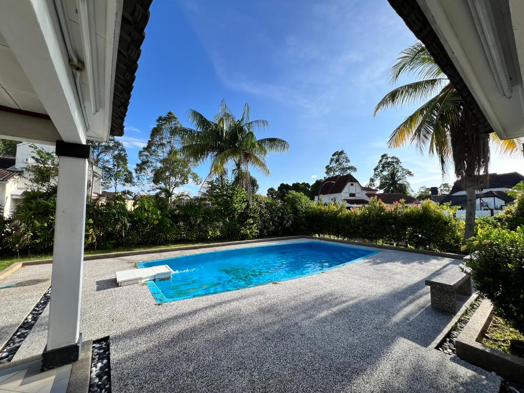 Fong Homestay private homestay with swimming pool at A'Famosa Resort, Melaka