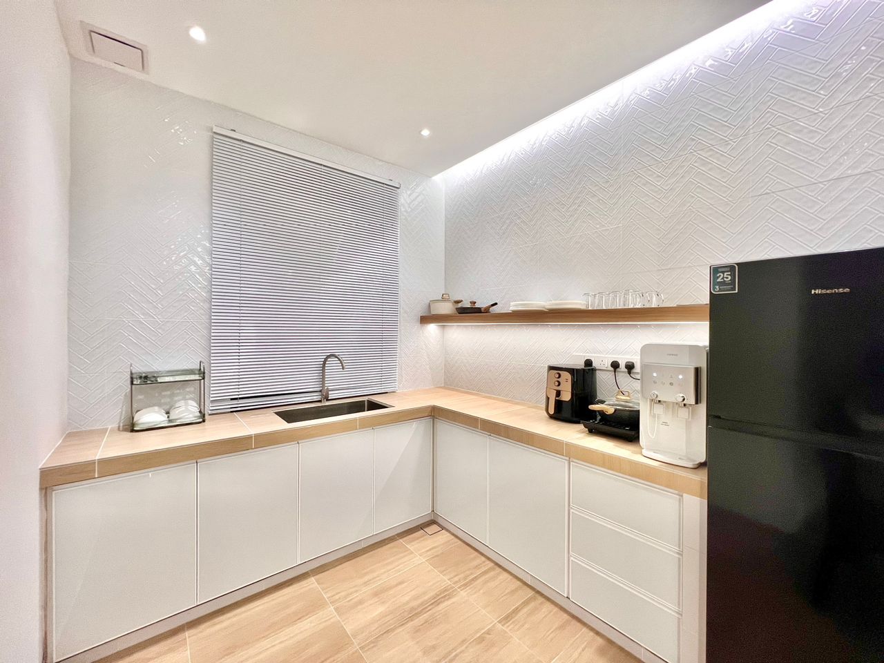 Fong Homestay private homestay with swimming pool at A'Famosa Resort, Melaka