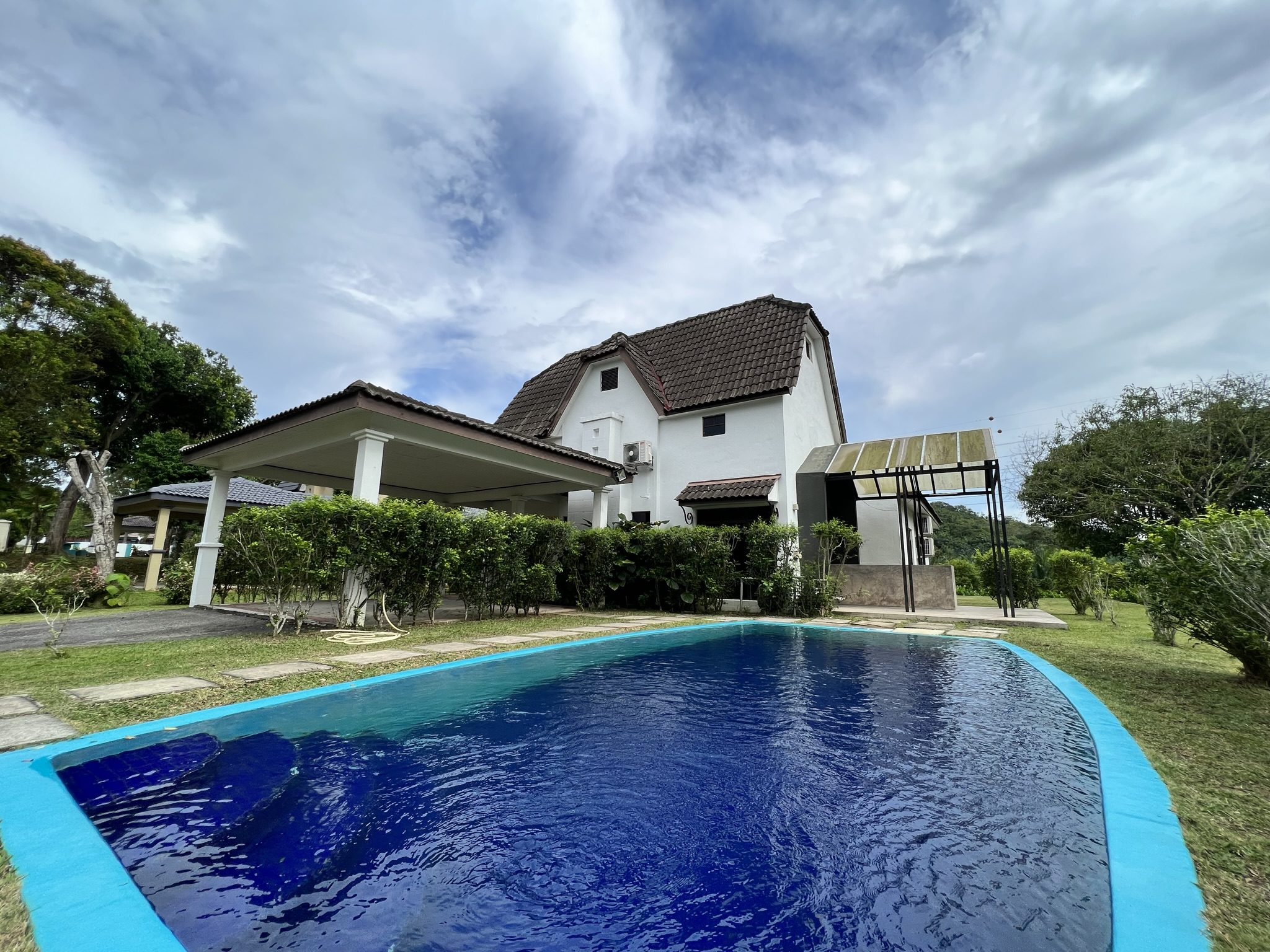 Fong Homestay private homestay with swimming pool at A'Famosa Resort, Melaka