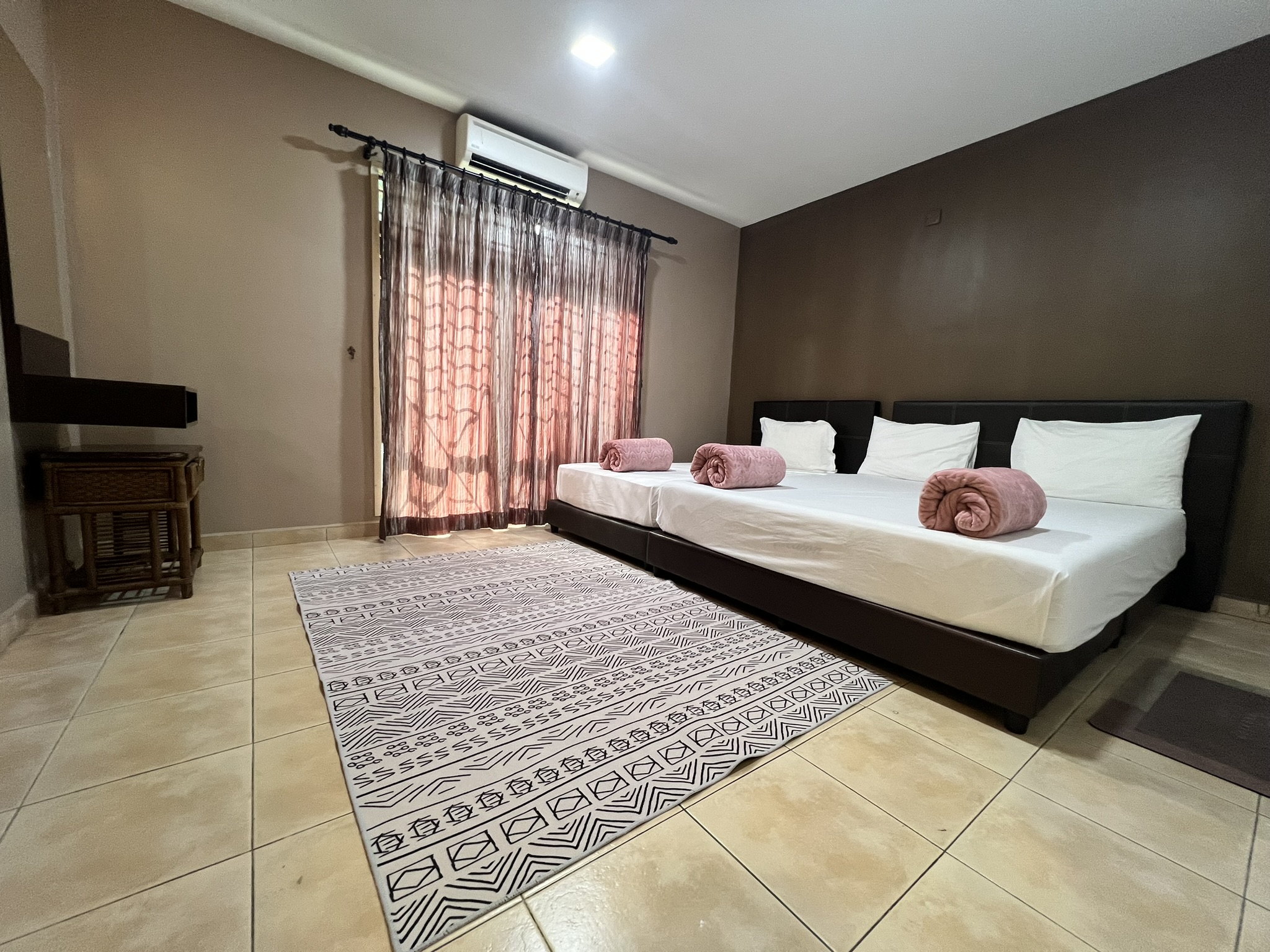 Fong Homestay private homestay with swimming pool at A'Famosa Resort, Melaka