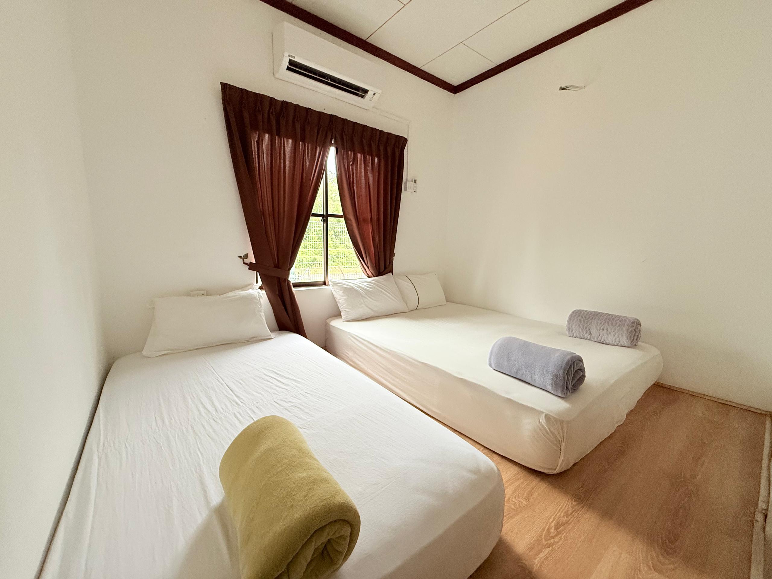 Fong Homestay private homestay with swimming pool at A'Famosa Resort, Melaka