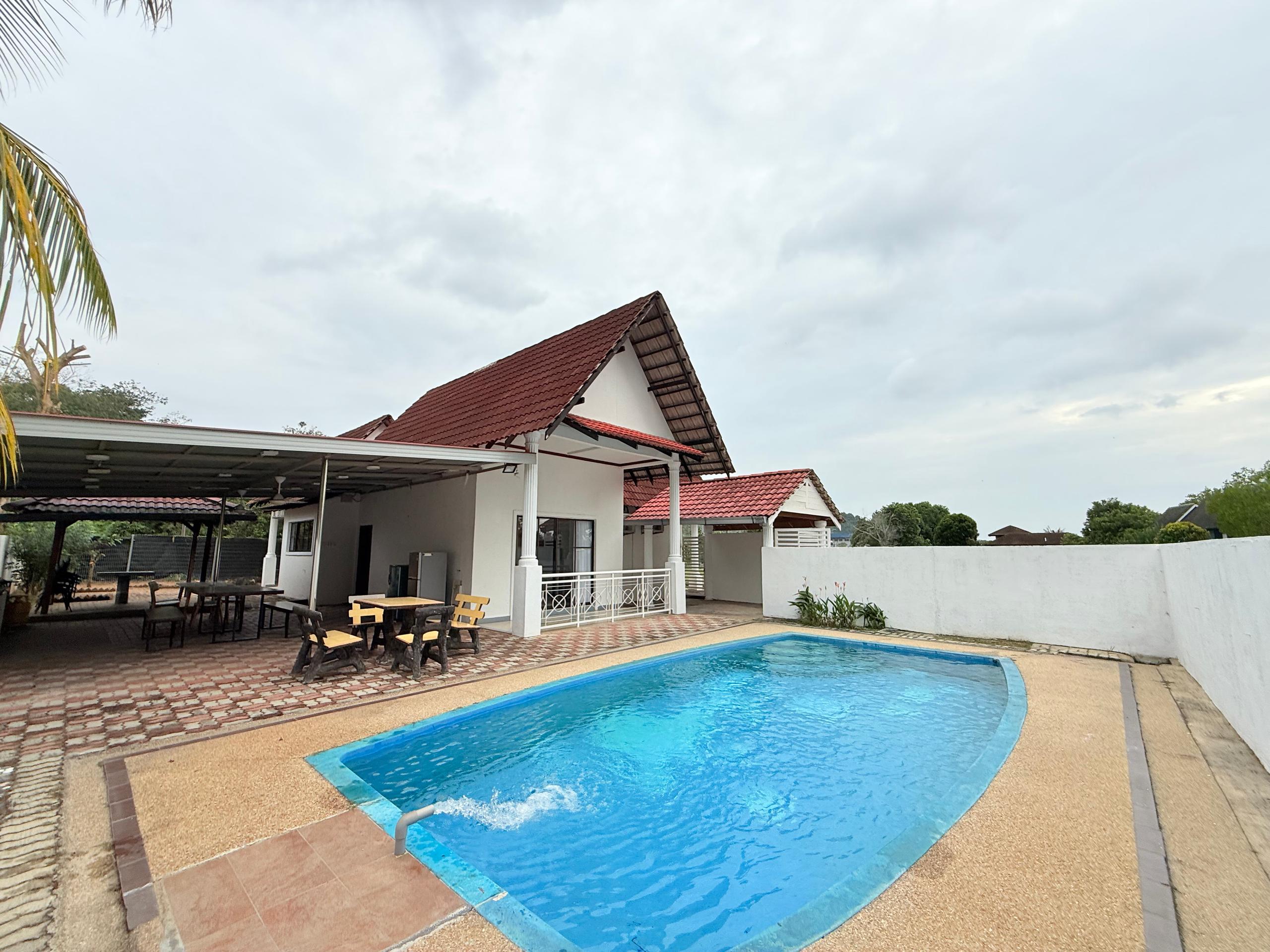 Fong Homestay private homestay with swimming pool at A'Famosa Resort, Melaka