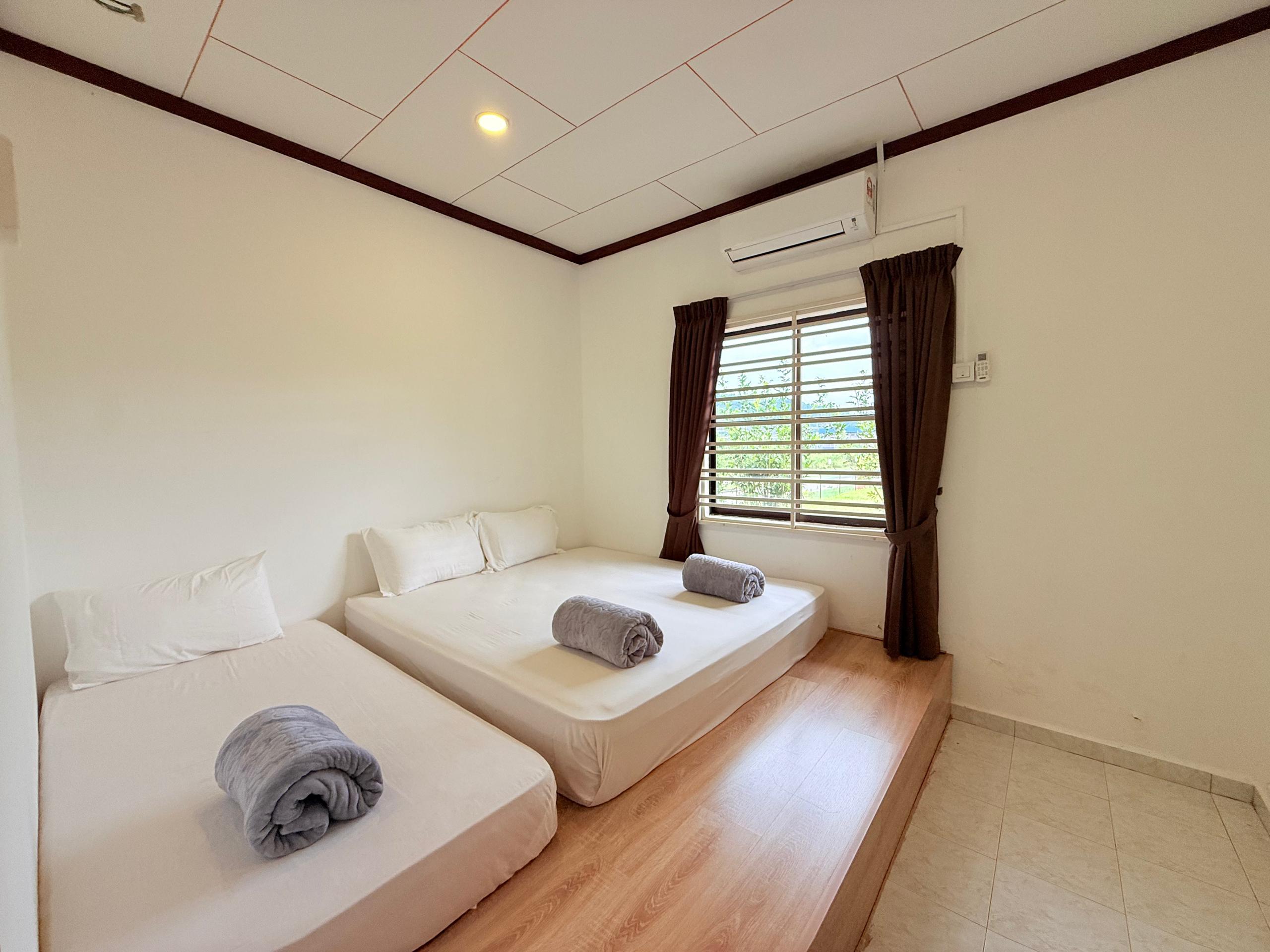 Fong Homestay private homestay with swimming pool at A'Famosa Resort, Melaka