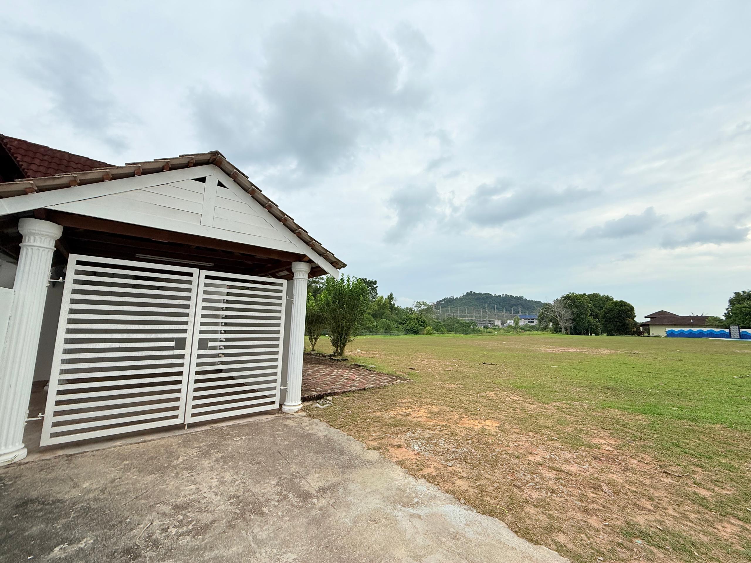 Fong Homestay private homestay with swimming pool at A'Famosa Resort, Melaka