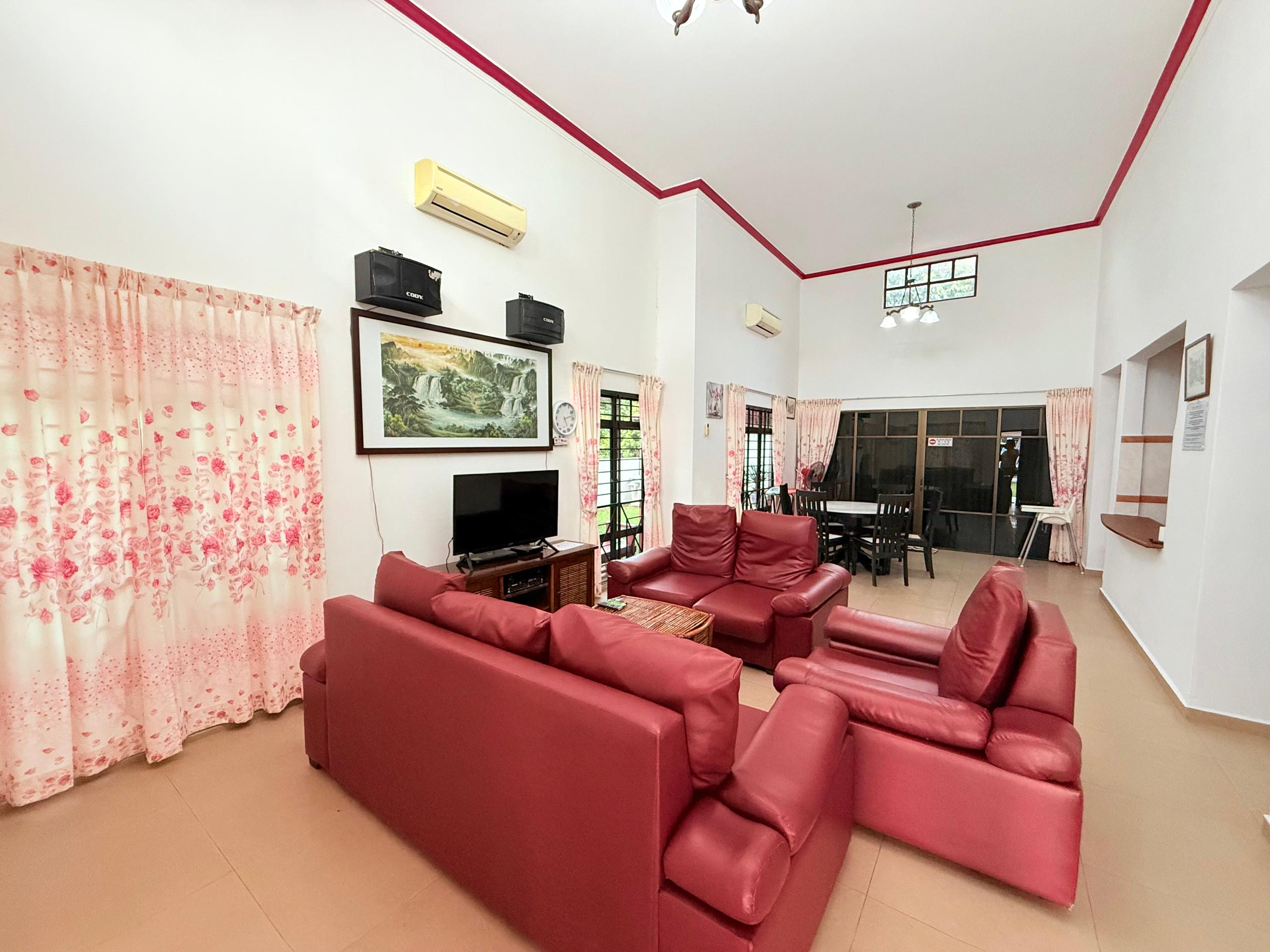 Fong Homestay private homestay with swimming pool at A'Famosa Resort, Melaka