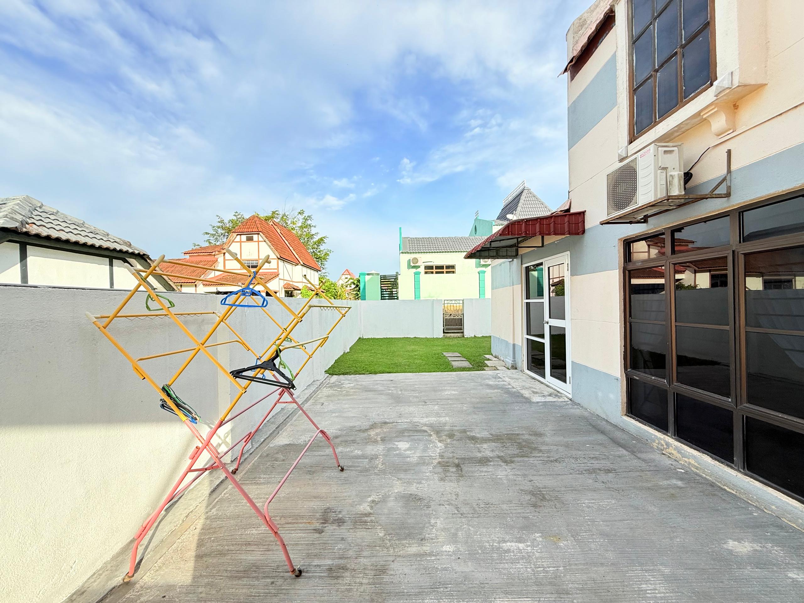 Fong Homestay private homestay with swimming pool at A'Famosa Resort, Melaka