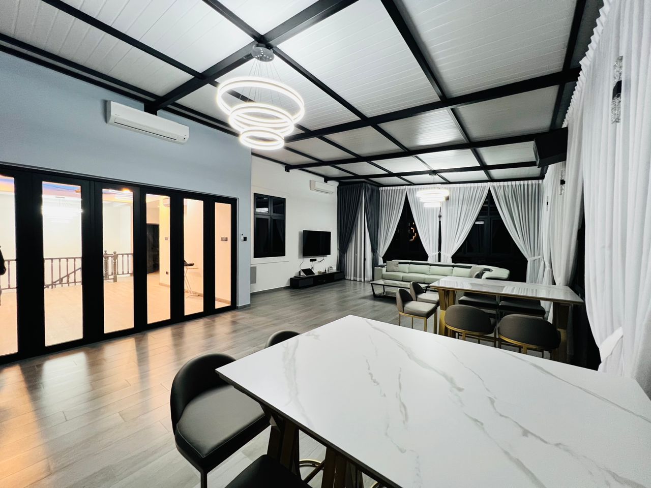 Fong Homestay private homestay with swimming pool at A'Famosa Resort, Melaka