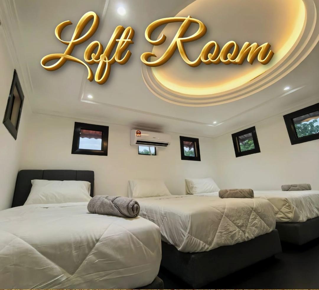 Fong Homestay private homestay with swimming pool at A'Famosa Resort, Melaka