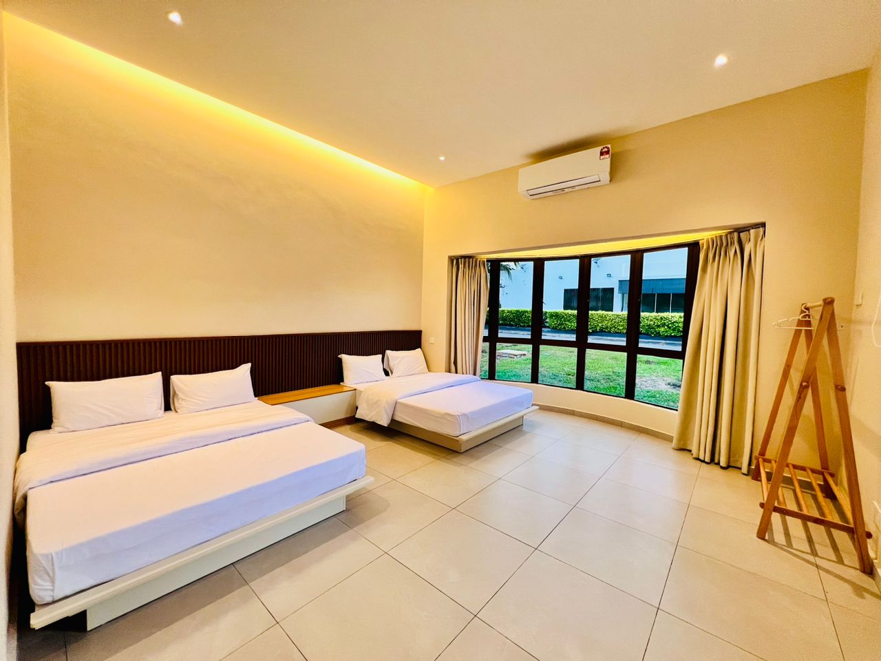 Fong Homestay private homestay with swimming pool at A'Famosa Resort, Melaka