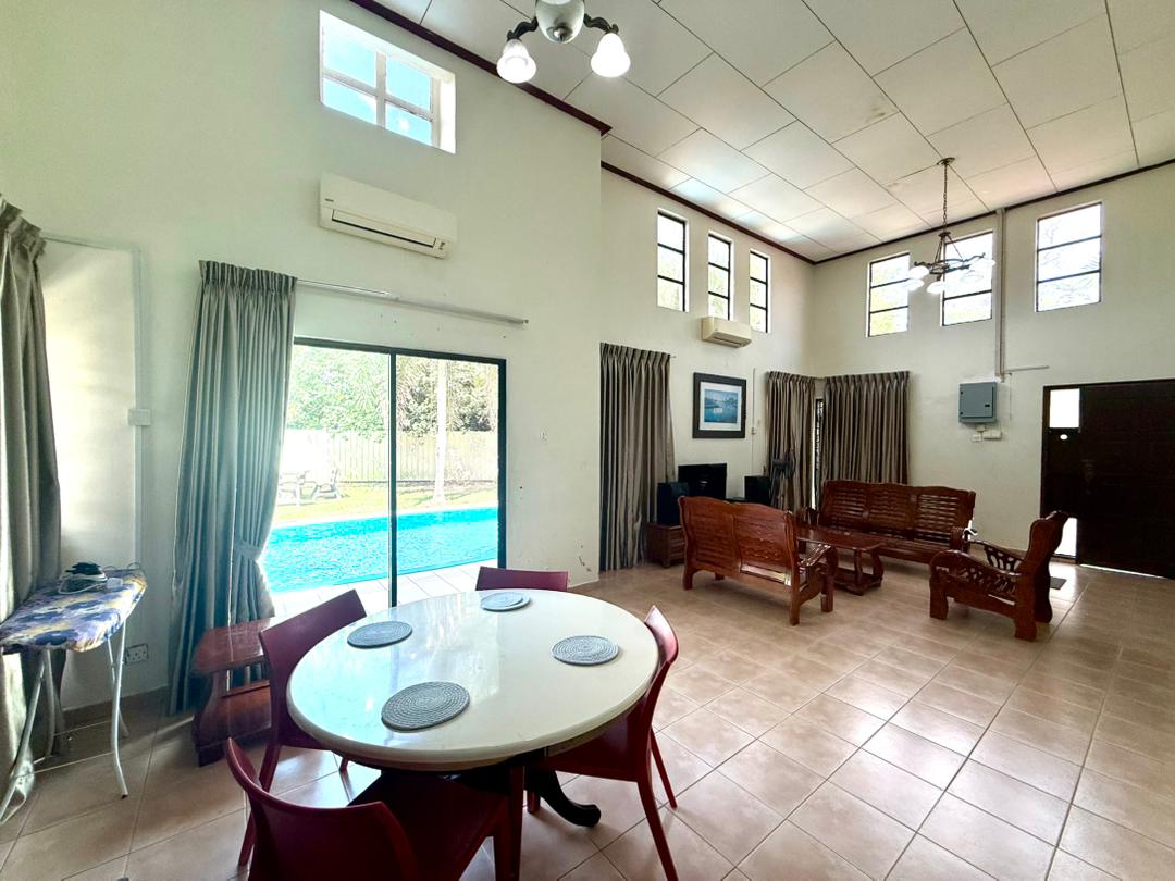 Fong Homestay private homestay with swimming pool at A'Famosa Resort, Melaka