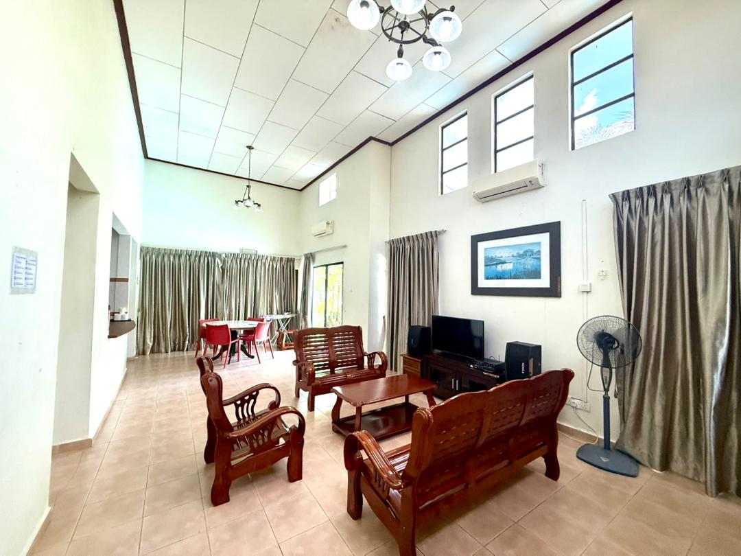 Fong Homestay private homestay with swimming pool at A'Famosa Resort, Melaka