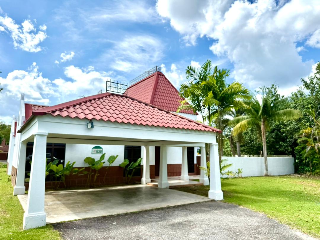 Fong Homestay private homestay with swimming pool at A'Famosa Resort, Melaka