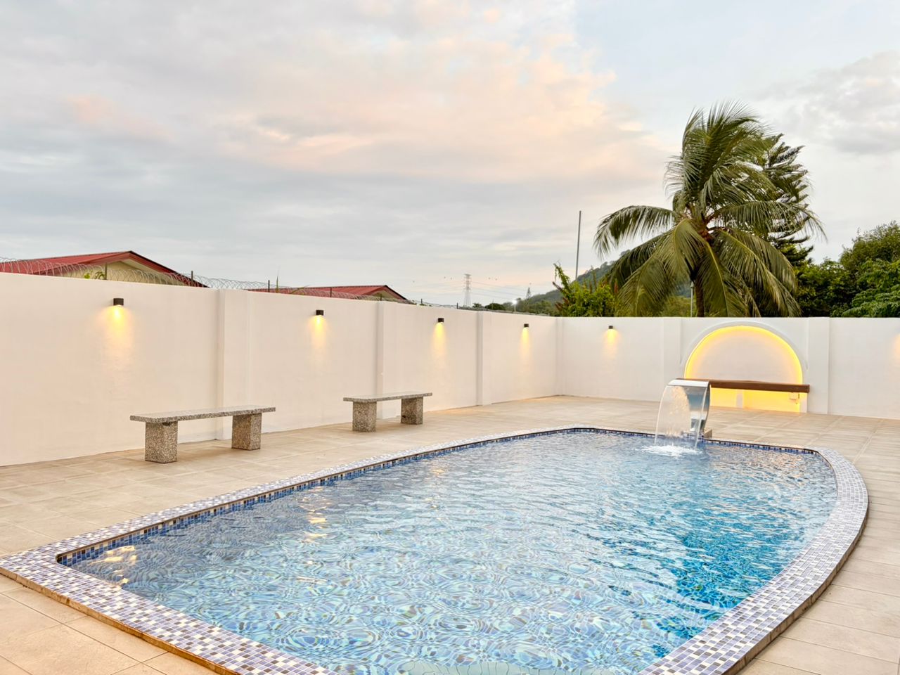 Fong Homestay private homestay with swimming pool at A'Famosa Resort, Melaka