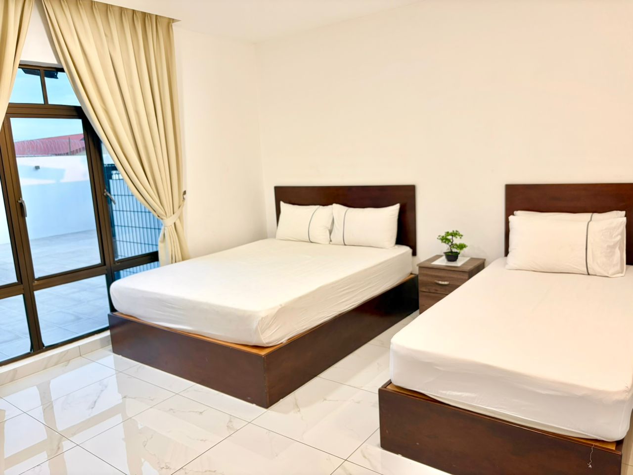 Fong Homestay private homestay with swimming pool at A'Famosa Resort, Melaka