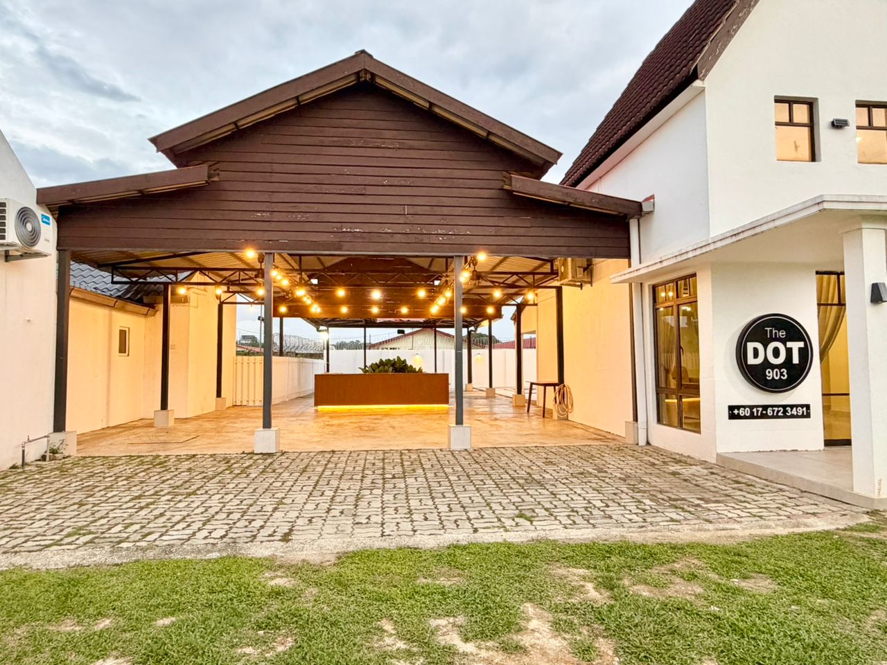 Fong Homestay private homestay with swimming pool at A'Famosa Resort, Melaka