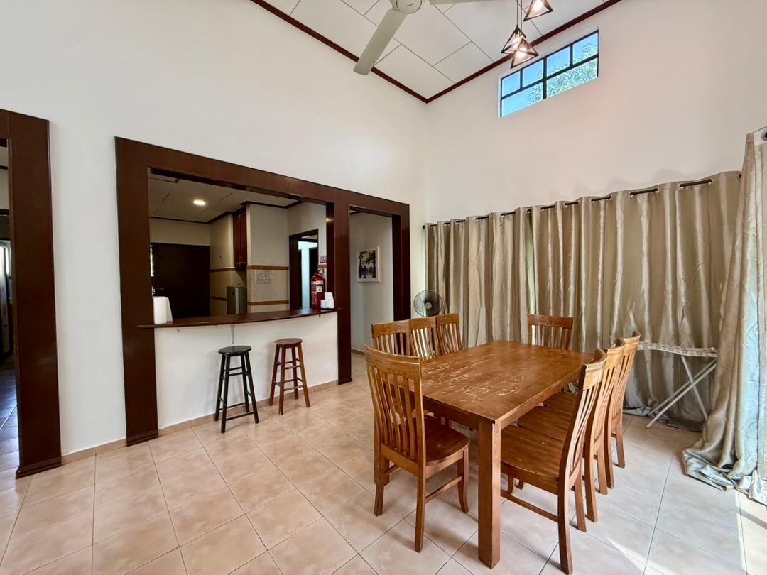 Fong Homestay private homestay with swimming pool at A'Famosa Resort, Melaka