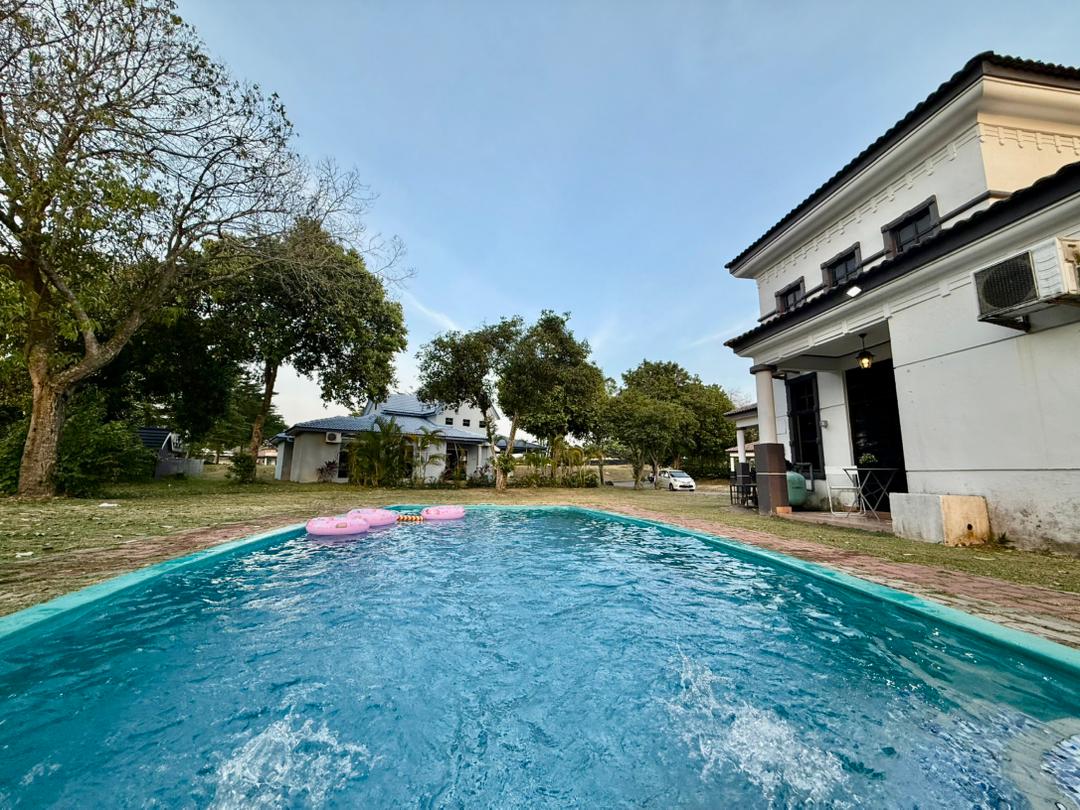 AFamosa Resort, Villa Private pool Homestay