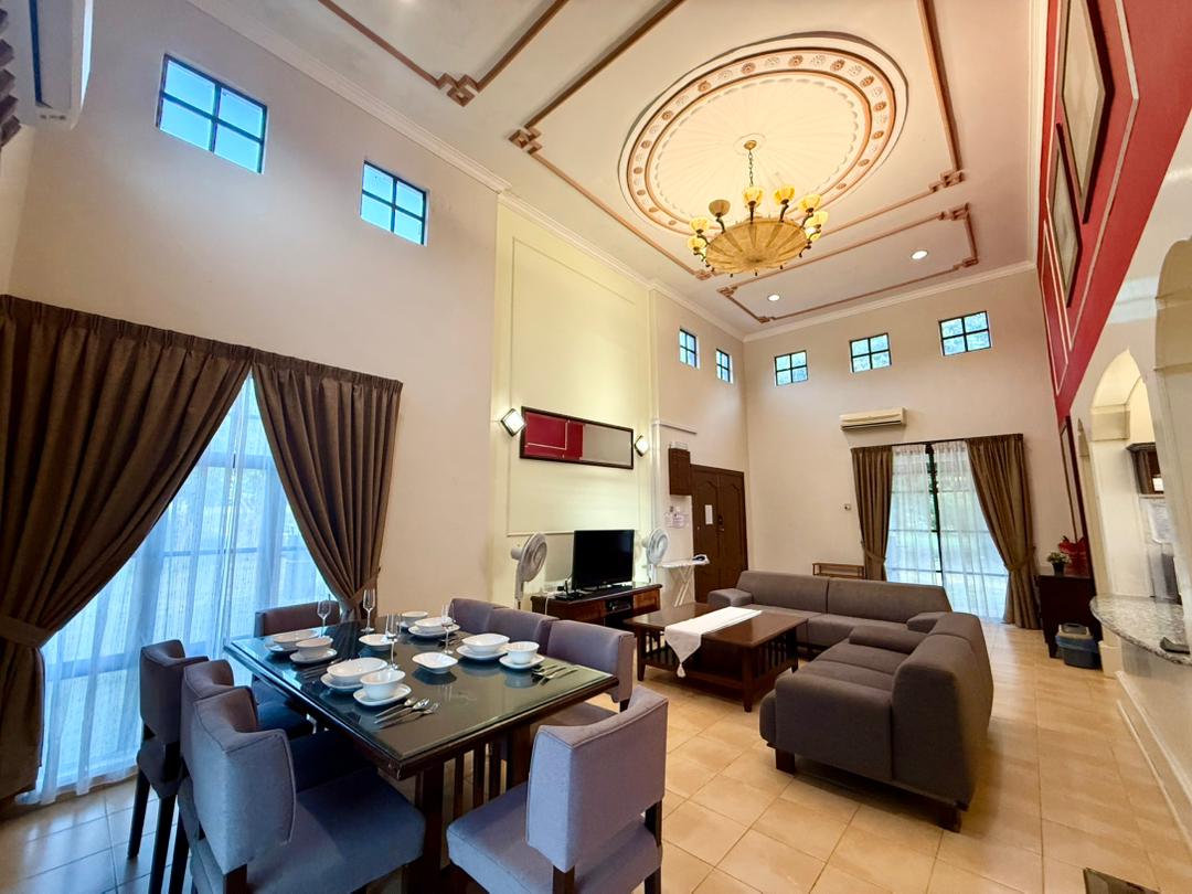 AFamosa Resort, Villa Private pool Homestay