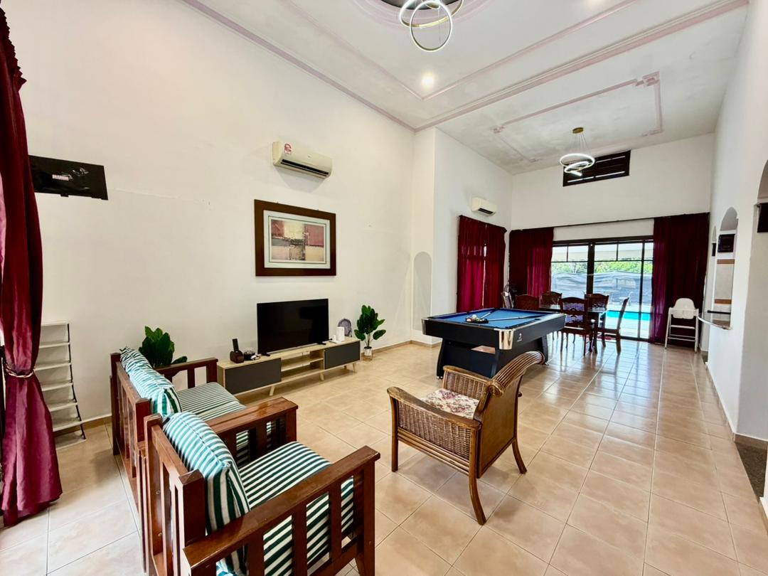 AFamosa Resort, Villa Private pool Homestay