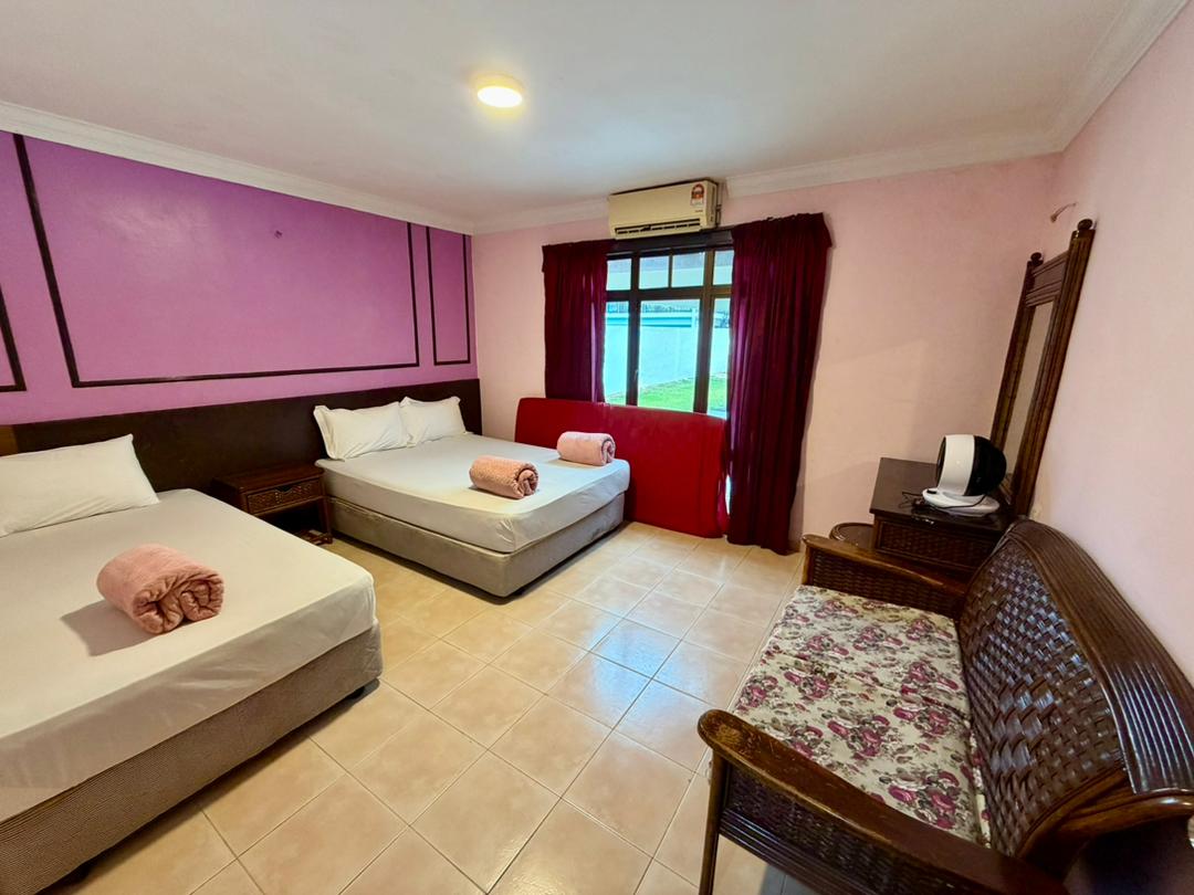 AFamosa Resort, Villa Private pool Homestay