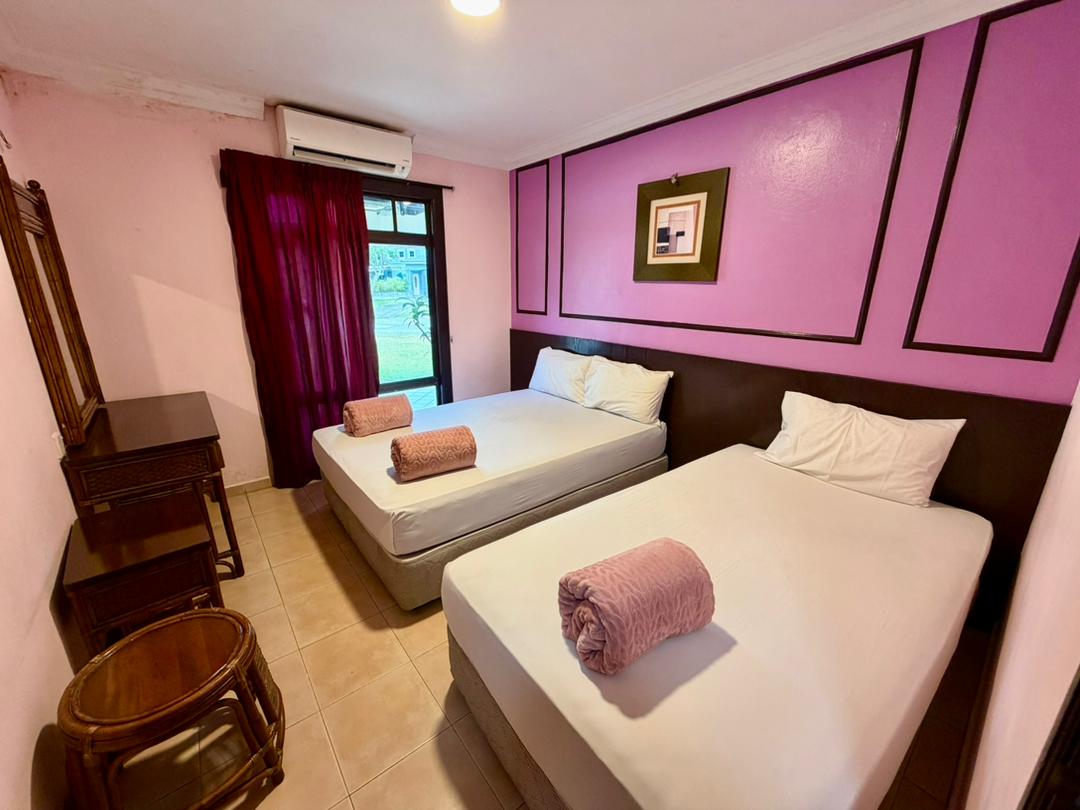 AFamosa Resort, Villa Private pool Homestay