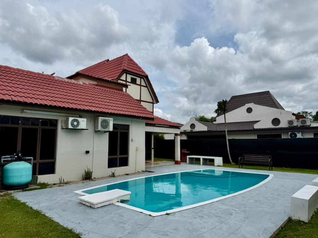 AFamosa Resort, Villa Private pool Homestay